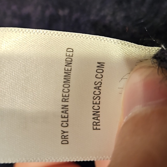 Oversized fuzzy poncho - Picture 5 of 5